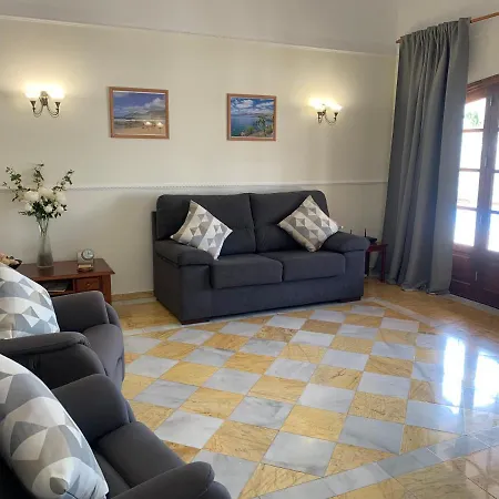 Beautiful 2 Bed, 2 Bath Detached With Private Pool In A Very Relaxed Area. פלאיה בלנקה
