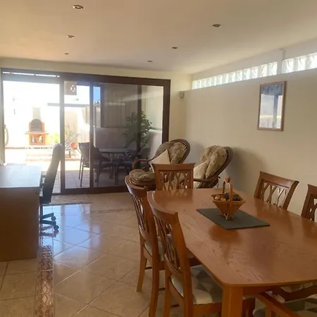 Beautiful 2 Bed, 2 Bath Detached With Private Pool In A Very Relaxed Area. * פלאיה בלנקה